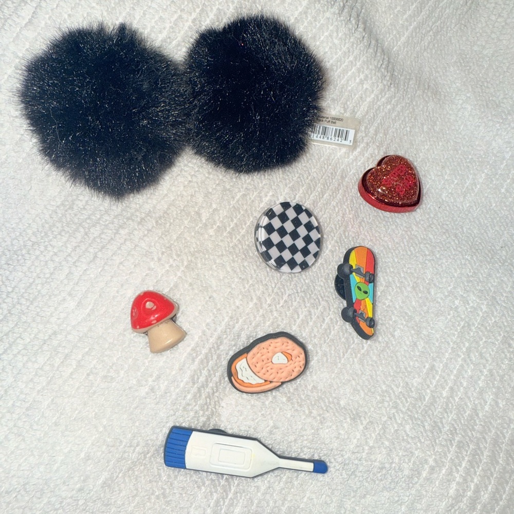 CROCS Assorted Jibbitz - Black Pom Pom and more!